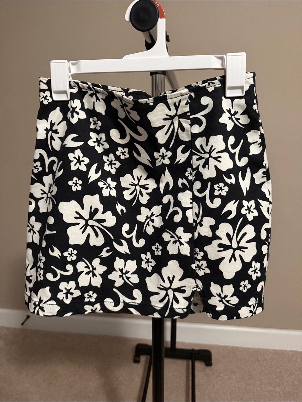 NWOT Wild Fable Floral Black and White Mini Skirt